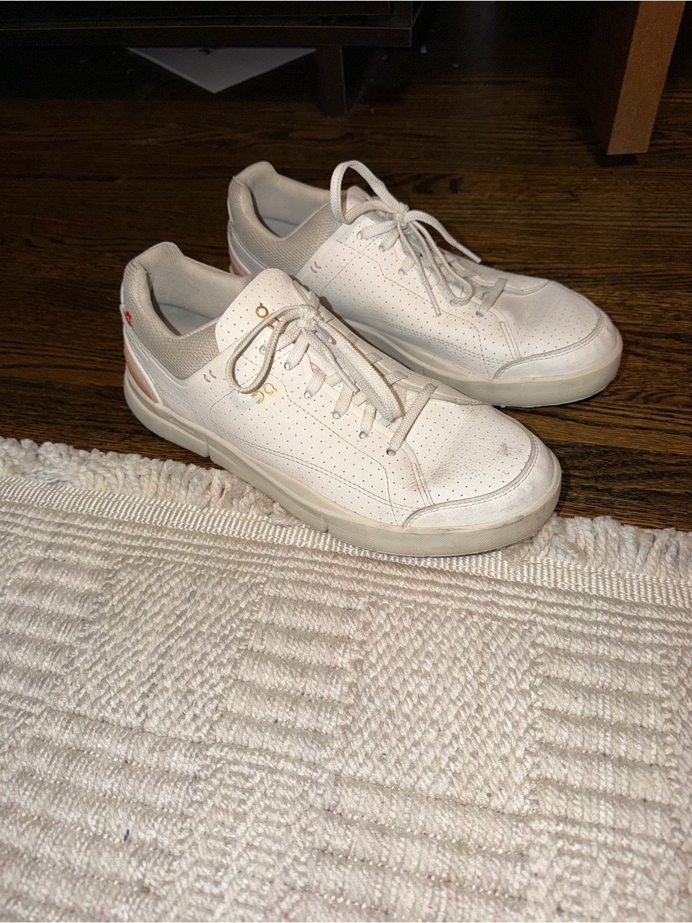 On Running Women's Roger’s - Size 9